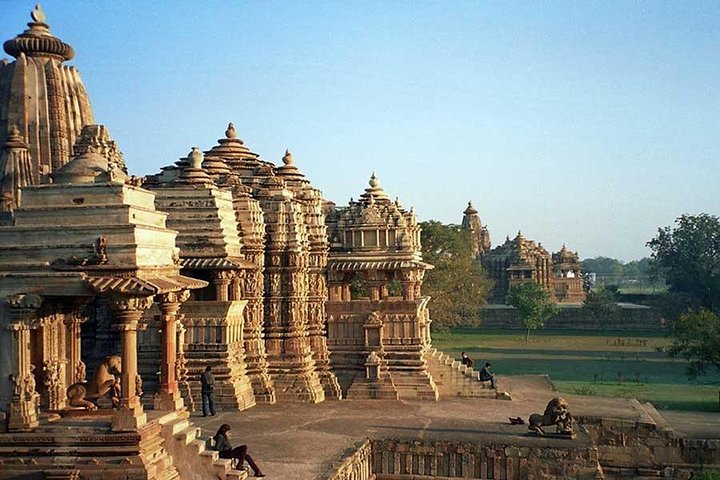 Private Tour of Kamasutra Temples in Khajuraho