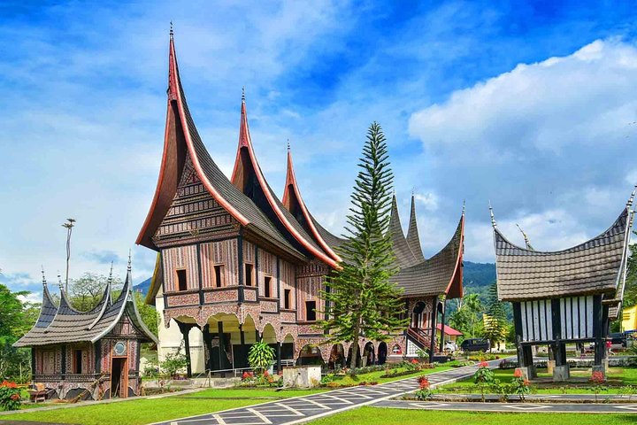 West Sumatra Cultural Tour With Accommodation 4 Days 3 Nights