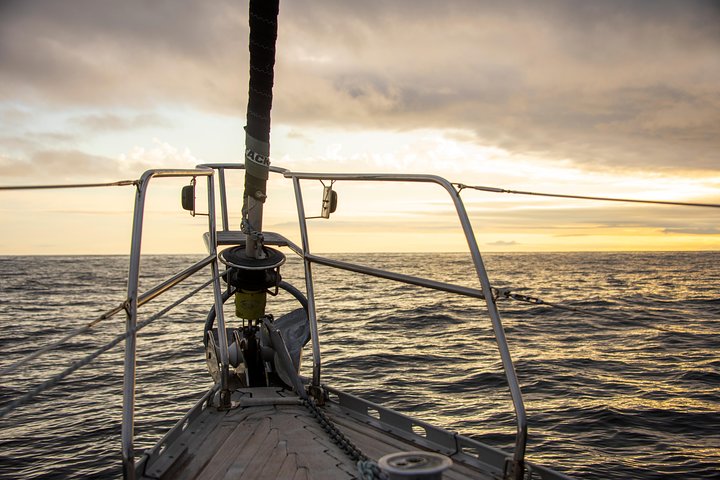 Knysna Sunset Sailing Cruise, Light Dinner & Bubbly