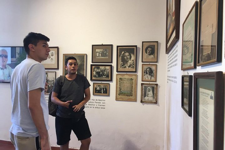 WALKING TOUR - A journey through the history of Santa Cruz