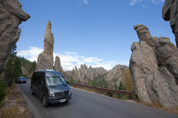 PREMIER PRIVATE Tour: Mt Rushmore, CrazyHorse & Custer State Park