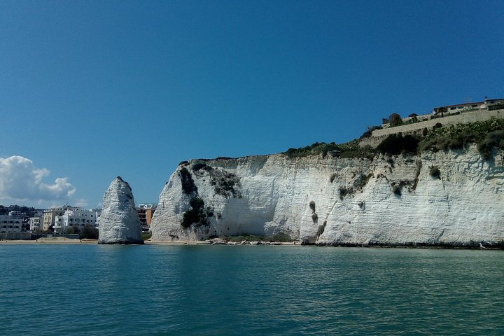 Desirèe experience. Visit the South Coast of Vieste