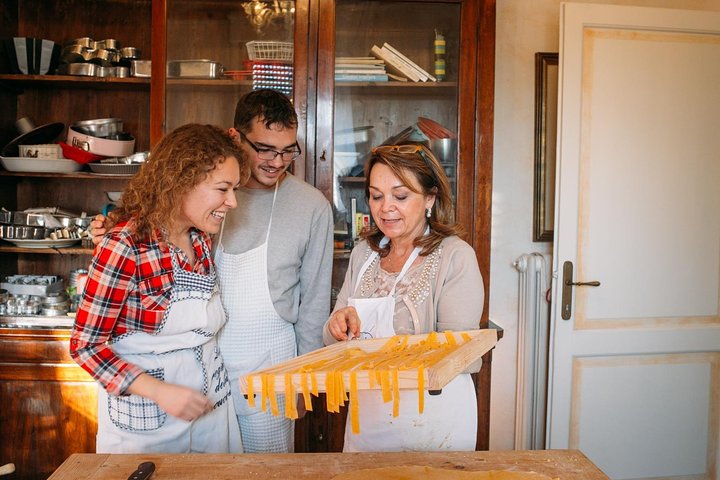 Pasta-making class at a local's home with tasting in Aosta
