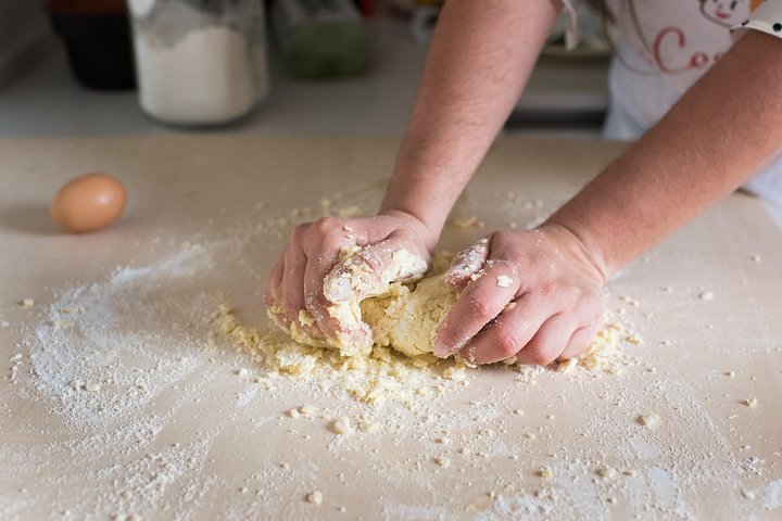 Private pasta-making class at a Cesarina's home with tasting in Asti