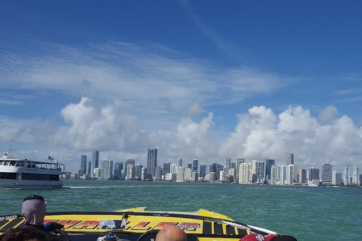 Speedboat Sightseeing Adventure of Miami