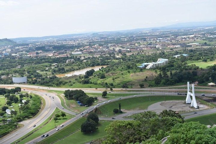 Abuja Wonderland Mountain Hike & Authentic Nigerian Breakfast