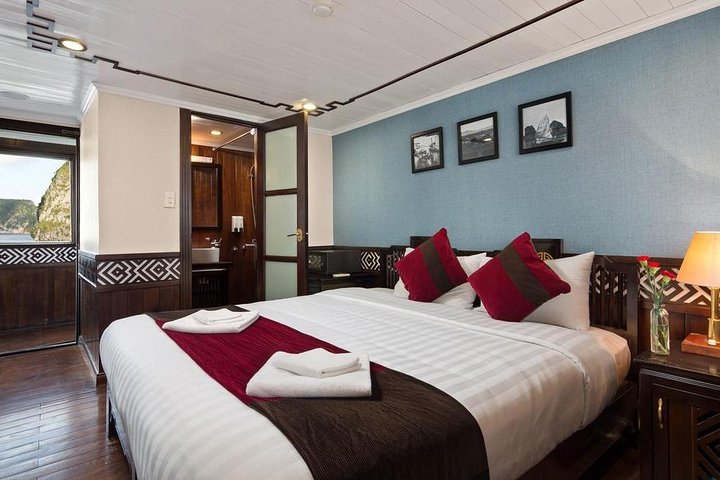 Halong Bay 2 Days 1 Night Cruise