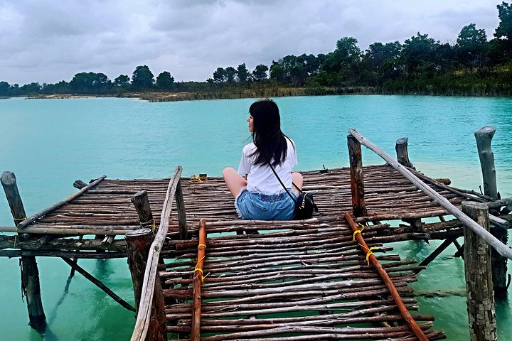 Bintan Sand Dunes and Blue Lakes Half-Day Tour with Lunch