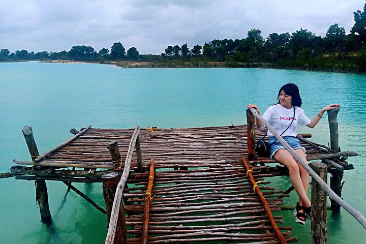 Bintan Sand Dunes and Blue Lakes Half-Day Tour with Lunch