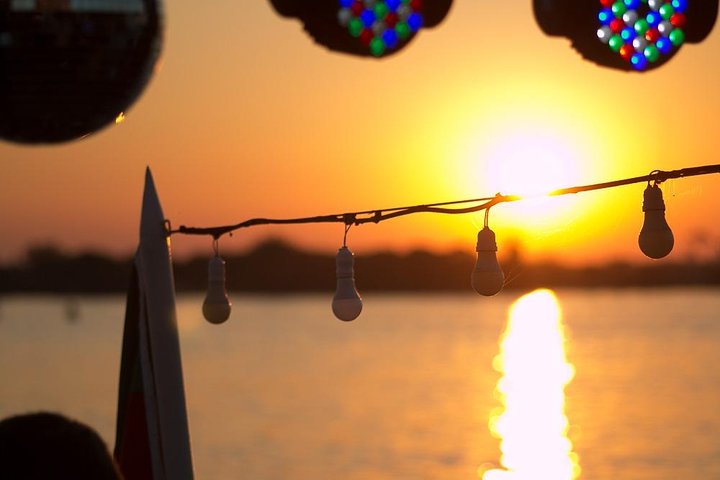 Sailing in Guaíba with White Swan Boat - Porto Alegre