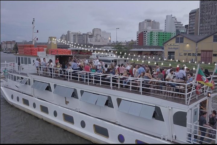 Sailing in Guaíba with White Swan Boat - Porto Alegre