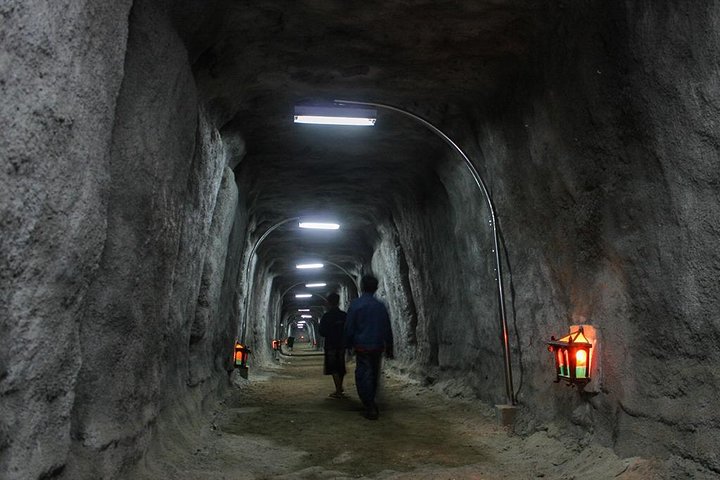 3 Days Private Padang Tour: Minangkabau Cultural Center, Village & City Tour