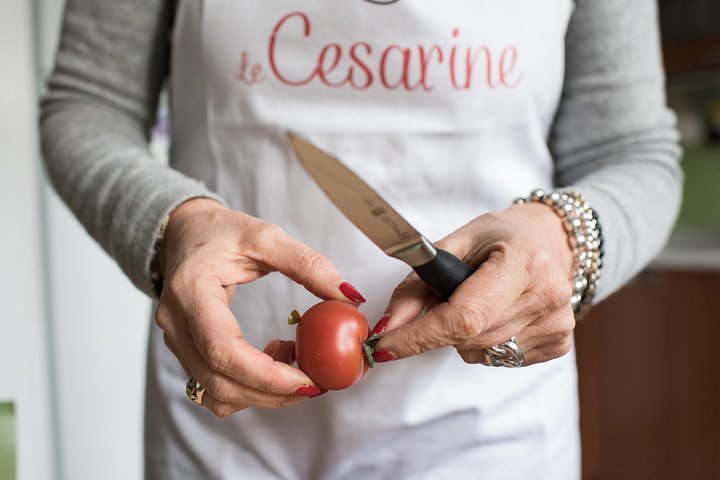 Private Pasta & Tiramisu Class at a Cesarina's home with tasting in Viareggio