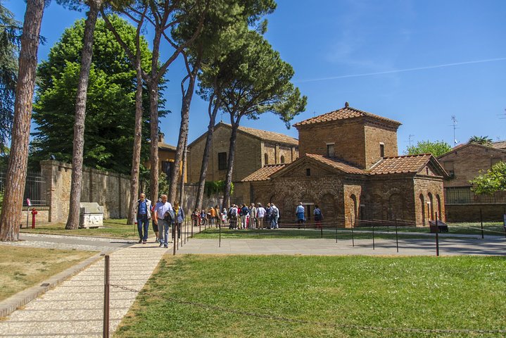 Guided Tour of Mosaic Tiles in Ravenna