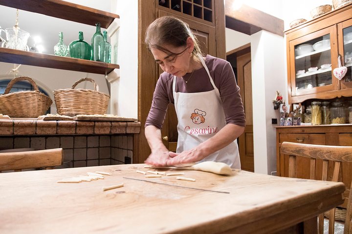 Private pasta-making class at a local's home with tasting in Mantua