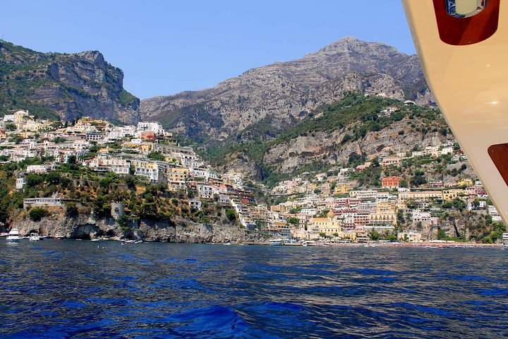 Small Group Boat Tour: Discover the Amalfi Coast from Positano
