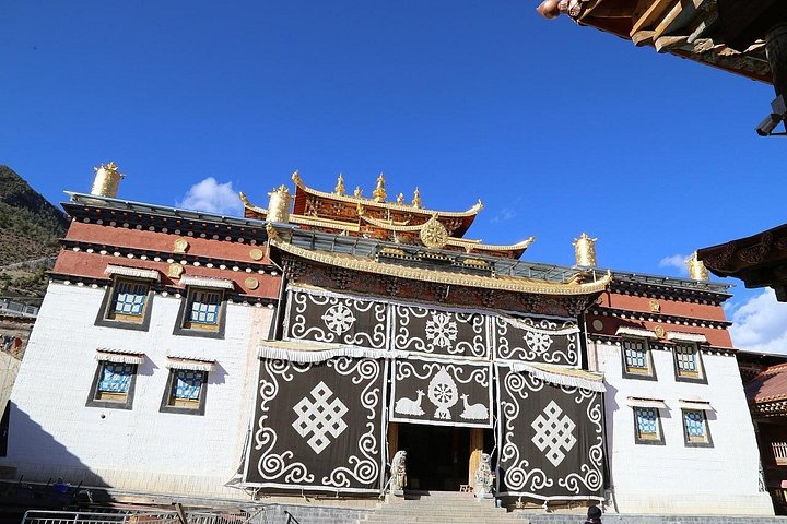 Two Days Shangri-la Highlights Tours