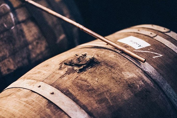 Private Edinburgh Whisky Tour - Distilleries & Tastings