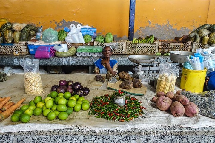 Shore Excursion São Vicente, Mindelo 4h or 6h