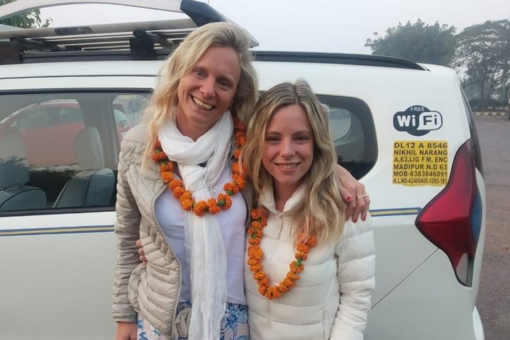 All Inclusive Day Trip to Taj Mahal, Agra Fort and Baby Taj from Delhi by Car