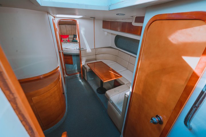 Coron Island Hopping Tour: via Private Yacht