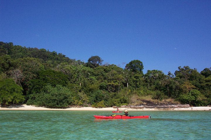 Phang Nga Bay kayaking day trip
