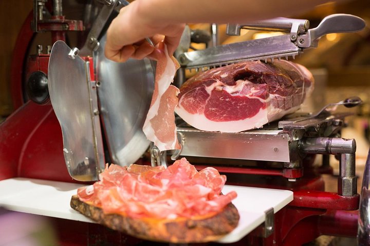 Private Parma Food Walking Tour with 10 Local Food Tastings