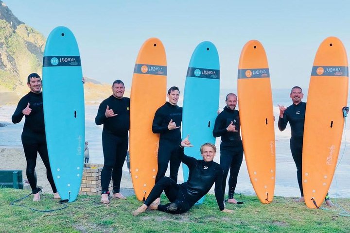 1h15min surfing lessons in Victoria Bay & Wilderness