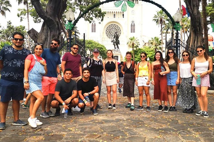 Guayaquil Private Experience - City Tour for Seniors