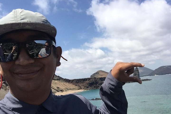 Tour to Bartolome Island + Bahia Sulivan