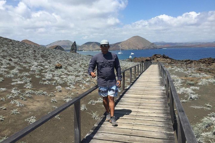 Tour to Bartolome Island + Bahia Sulivan