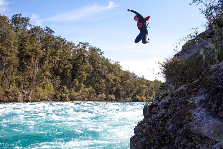 Rafting rio Petrohue