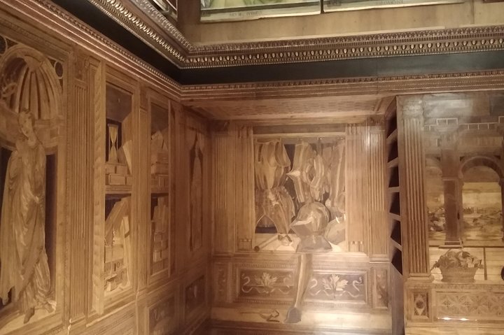 Visit of the Ducal Palace of Urbino