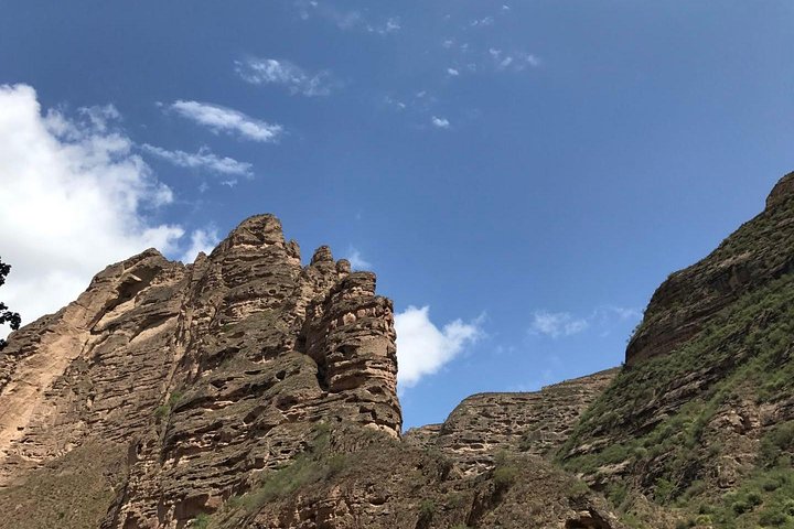Private Day Tour to Bingling Temple Caves from Lanzhou