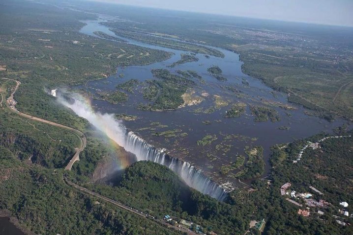 Victoria falls hotels to Chobe Safari Lodge road transfer