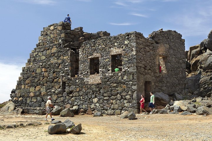Full-Day Aruba History and Must-See Landmarks Tour
