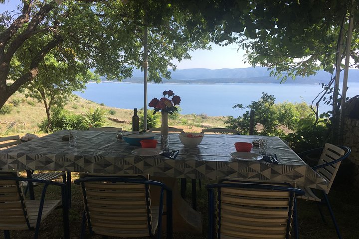Feel and Taste island Brac with local experts - island adventure to remember