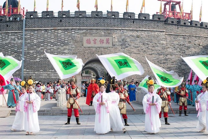 Qufu Private Walking Tour to Confucius Temple, Kong Mansion and Forest