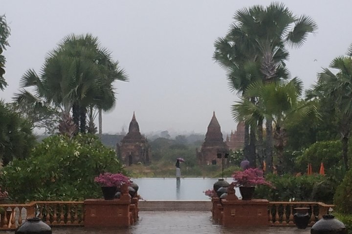 Private Bagan & Mount Popa Tour (2 Days)