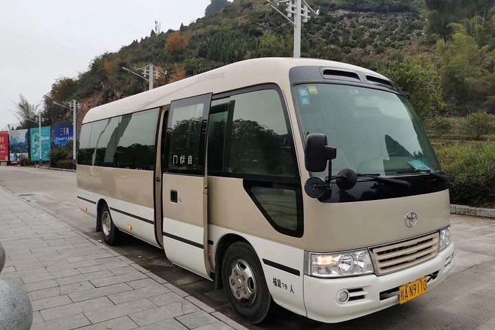 Private Transfer from Xingyi hotel to Yunnan Kunming hotel