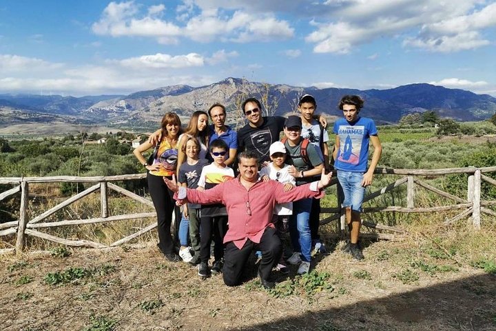 Private 6-Hour Tour of Three Etna Wineries with food&wine tasting