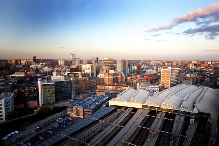 2 Hour Leeds Highlights Walking Tour
