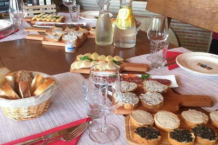 Istrian tapestry - gourmet tour combining wine, truffles and olive oil
