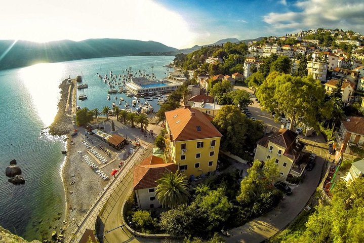 Private transfer from Herceg Novi to Dubrovnik airport