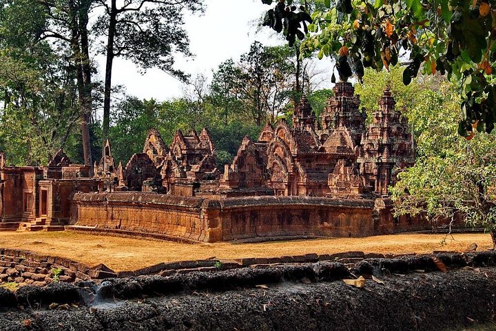 Phnom Penh to Siem Reap by Private Car or Minivan
