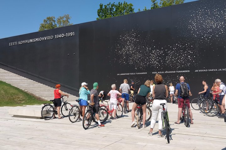 Tallinn Bicycle Sightseeing Tour