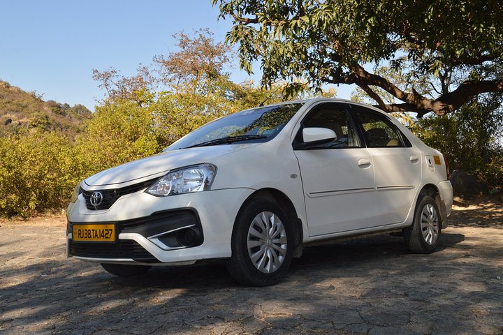 Private A/c Mount Abu Fullday Local Sight Seeing (4 Seat A/c Sedan)
