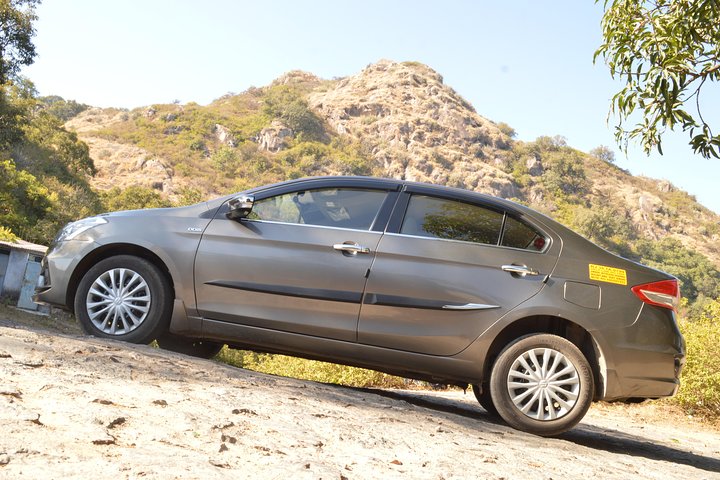 Private A/c Mount Abu Fullday Local Sight Seeing (4 Seat A/c Sedan)