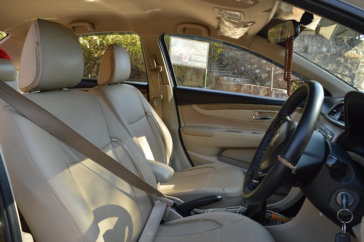 Private A/c Mount Abu Fullday Local Sight Seeing (4 Seat A/c Sedan)