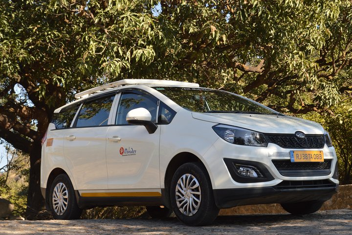 Private A/c Transfer Mount Abu To Abu Road (6 Seat A/c Suv)